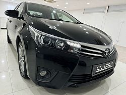 Toyota Corolla Altis 1.6L CVT Elegance LED Keyless 2015 Black